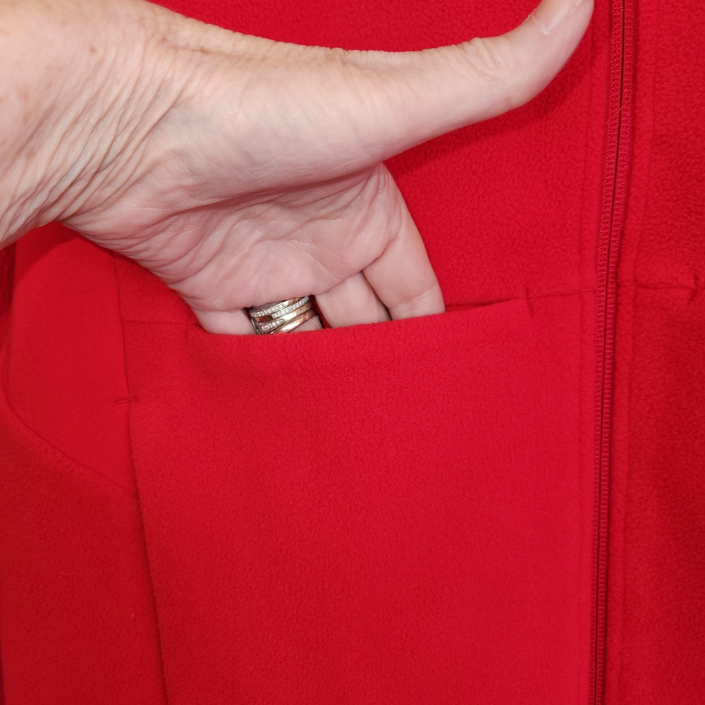 FIGS Vibrant Red On Shift Full Zip Fleece Jacket Size M 7 Pockets Mock Neck Soft - Picture 5 of 16